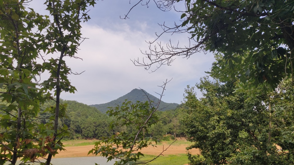 杭州余杭区 娘娘山